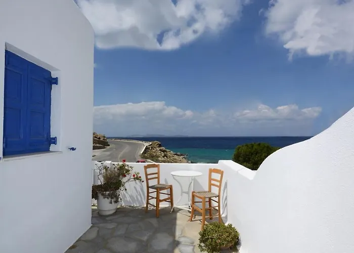 Sunshine Near New Port Of Mykonos